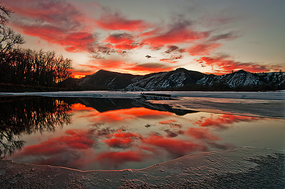 Sunrise over Yellowstone River and South Hills of Billings, MT