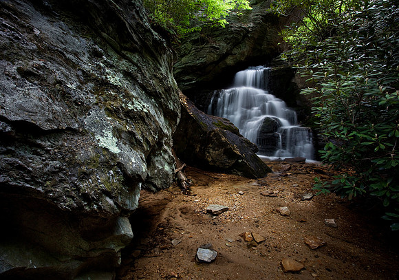 Hanging Rock State