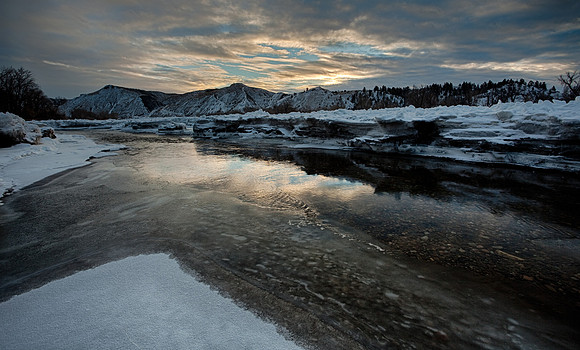Ice on the Yellowstone River at Riverfront Park - Billings MT